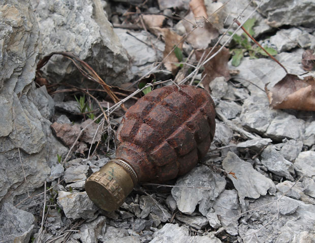 Бомбе из амбара и храста